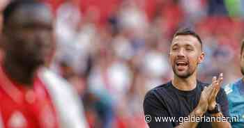 Ajax-trainer boos over uitgelekte vertrouwelijke informatie: ‘Dit is een schande en niet de eerste keer’