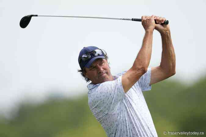 Ames birdies final hole to defend Boeing Classic title