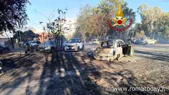 Domenica di fuoco, Roma circondata dalle fiamme: auto bruciate e persone intossicate