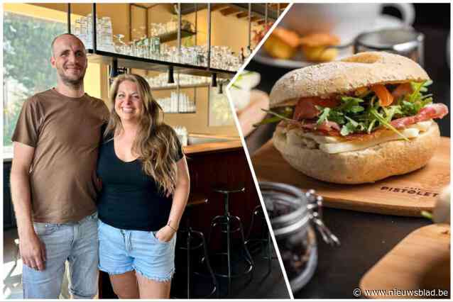 Daan (36) en Justine (34) nemen na acht jaar afscheid van Café Pistolet: “We blijven zéker met de lach open tot er nieuwe uitbaters zijn”