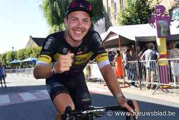 Dario Van Der Heyden (20) rijdt in West-Vlaanderen solo naar eerste zege: “Hopelijk kan ik lijn doortrekken in Ronde van Oost-Vlaanderen”