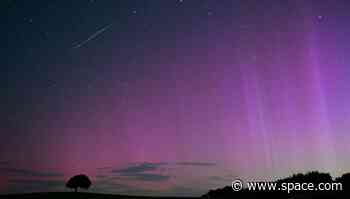 Rare Perseid meteor shower and northern lights display excites stargazers worldwide (photos, videos)