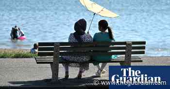 Temperature reaches 34.8C on UK’s hottest day of year