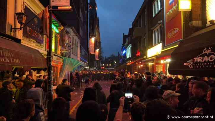 Bayern-fan gooit vuurwerkbom bij rellen met PSV-supporters: 10 maanden cel