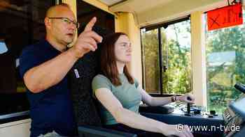 Personalmangel im ÖPVN: Verkehrsbetriebe setzen Studenten als Tramfahrer ein