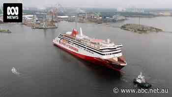 'Junior staffer' failed to pass on news to minister of Spirit ferry project delays, inquiry told