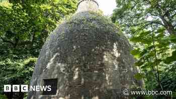 Cash grant to repair 19th Century kiln