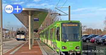 Müllwagen gegen Stadtbahn: Unfall auf der Linie 13 in Hemmingen