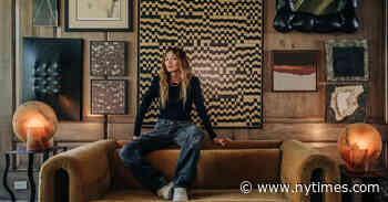 How to Hang Art to Create a Gallery Wall