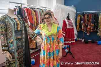Kapster Nilofar verkoopt en verhuurt ook feestkledij: “Zowel typische Afghaanse als witte trouwjurken”