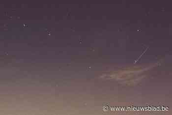 Fotograaf uit Lanklaar legt fraai tafereel vast: “Je zag de meteoren overal flitsen”