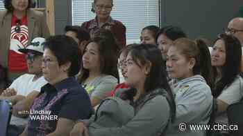 Temporary foreign workers who evacuated Jasper find community in Calgary