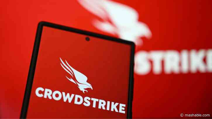 CrowdStrike accepts Pwnie Award for Most Epic Fail in person