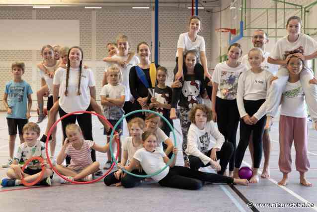 Circusatelier ’t Sirk leidt jonge acrobaten op tot echte artiesten: “Later wil ik leren hoe je op een touw kan lopen”