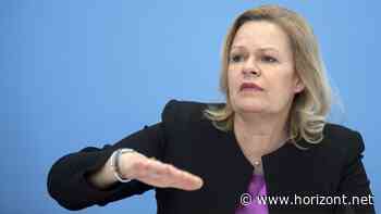 Rechtsextremes Magazin: Bundesverwaltungsgericht hebt Compact-Verbot vorläufig auf