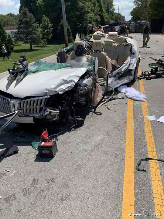 Car causes chain-reaction crash involving 6 vehicles near Warsaw