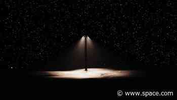 Researchers want to build 'streetlights' on the moon — and they'd be taller than the Statue of Liberty