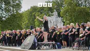 Meeting The Big Sing Choir