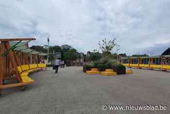 Rusteiland midden op het Stationsplein maar de meningen zijn verdeeld