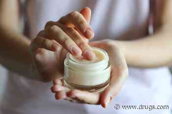 Chemicals in Makeup, Sunscreen May Raise Odds for Dangerous Pregnancy Complication