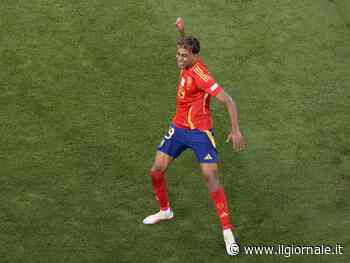 Dramma per Lamine Yamal: accoltellato il padre in Spagna. È grave