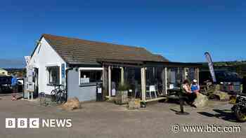 Beach cafe 'shell-shocked' at Dua Lipa visit