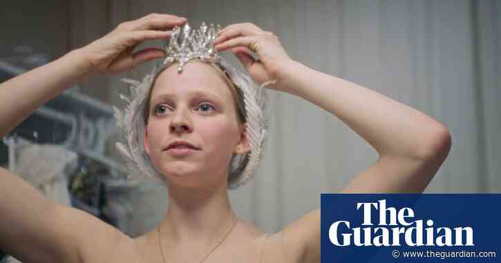 ‘Ballet is so punk rock’: Neve Campbell and Karen Kain on pressure, pain – and partnering Nureyev