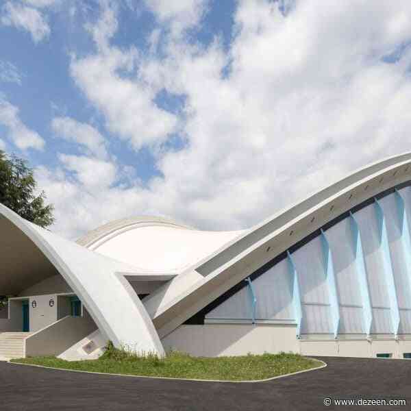 Chatillon Architectes restores 1970s sports complex in Paris