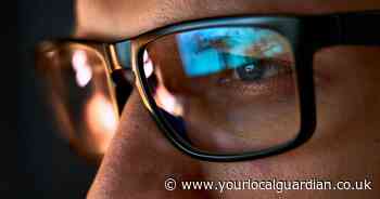 Only people with 20/20 eyesight can find the hidden banknote in this image