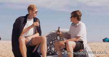 Cheeky holidaymakers 'wear' their entire 30 kilos of luggage to avoid £300 Ryanair fees