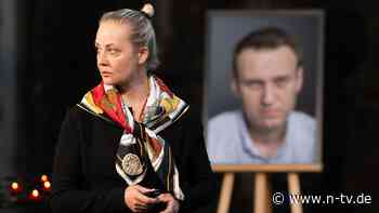 Witwe: "Erbärmlicher Versuch": Russland gibt Erklärung zu Nawalnys Tod ab