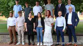 Peines Kreishandwerksmeister beklagt bei Freisprechung Fachkräftemangel