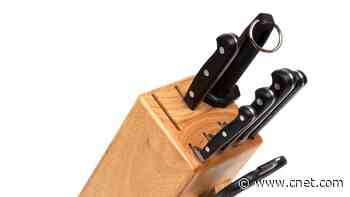 Why You Should Always Store Kitchen Knives Upside Down in a Knife Block