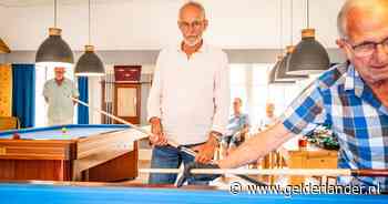 In zijn eigen dorp wist bijna niemand dat Jan uit B&B Vol Liefde bij koffieautomaat gesprek van de dag was