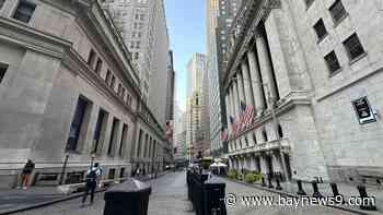 Wall Street roars closer to its records as U.S. shoppers help drive the economy