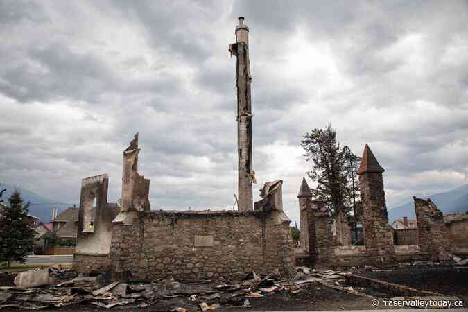 Residents set to enter their homes for the first time in fire-ravaged Jasper townsite
