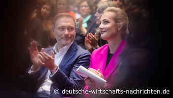 Nawalnys Witwe fordert Aufklärung über Tod ihres Mannes