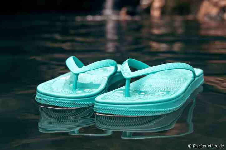 Lolë übernimmt Schuhmarke Sanuk von Deckers