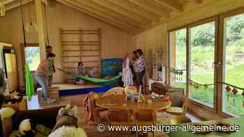 In Pfützen springen und sich in der freien Natur austoben
