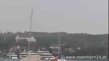 Schwimmer (65) klammert sich an Boje fest – von Wasserwacht vor dem Ertrinken gerettet