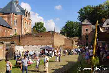 Heerse kermis op kasteeldomein
