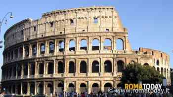 Incide le sue iniziali su una parete del Colosseo: denunciato turista 19enne