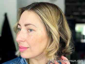 Hair tutorial: How to get bouncy curls without using heat