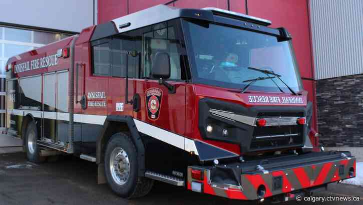 Alberta man jumps in lake fleeing police, needs to be rescued from drowning