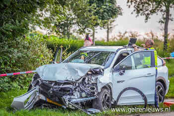 Twee gewonden bij frontale aanrijding in Elst