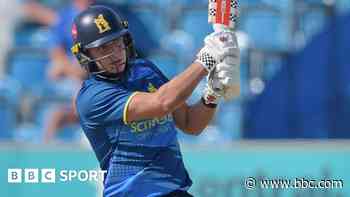 Bears beat Pears, Foxes beat Hants in cup quarters