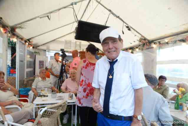 Terminaal zieke ‘opa’ Marc (72) maakt grootste wens waar op afscheidsfeest: “Zelfs mijn begrafenisondernemer is hier om mee te feesten”