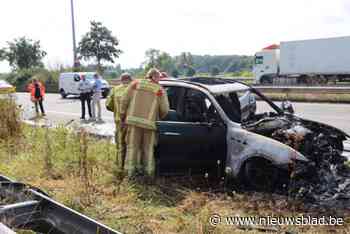 Brandende wagen goed voor half uur fileleed op E34 richting kust
