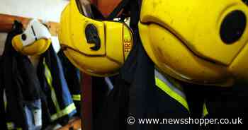Firefighters tackle grassfire near Bexley Park Woods in Dartford