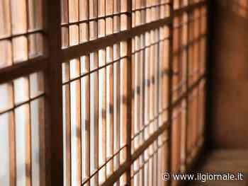 Rivolta nel carcere di Bari: aggredito un agente e sequestrate una poliziotta un'infermiera